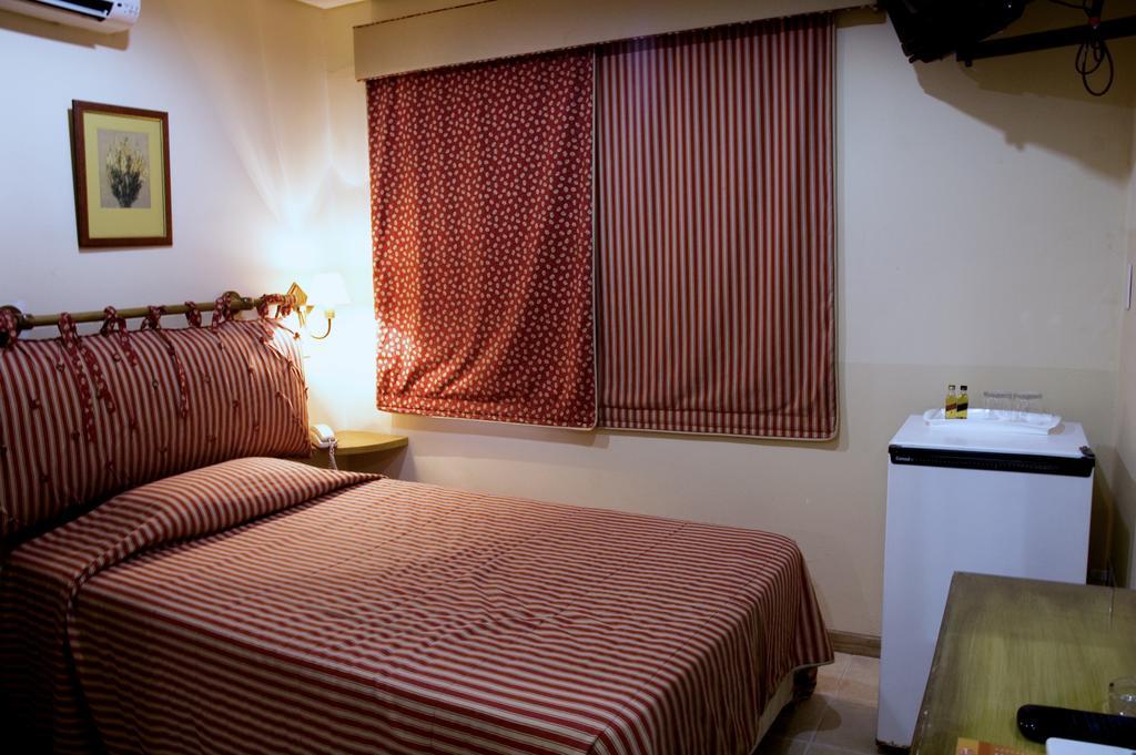 Hotel Bristol Асунсион Екстериор снимка