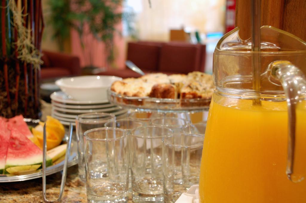 Hotel Bristol Асунсион Екстериор снимка