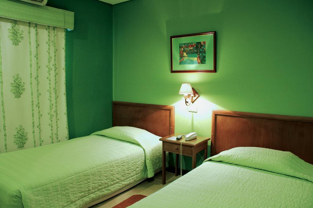 Hotel Bristol Асунсион Екстериор снимка